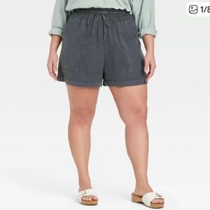 Universal Thread Charcoal Cargo Shorts